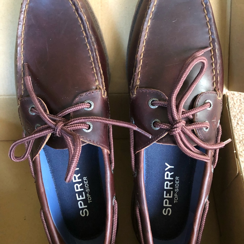 Men’s Sperry shoes, sz 10.5 M. Not worn.